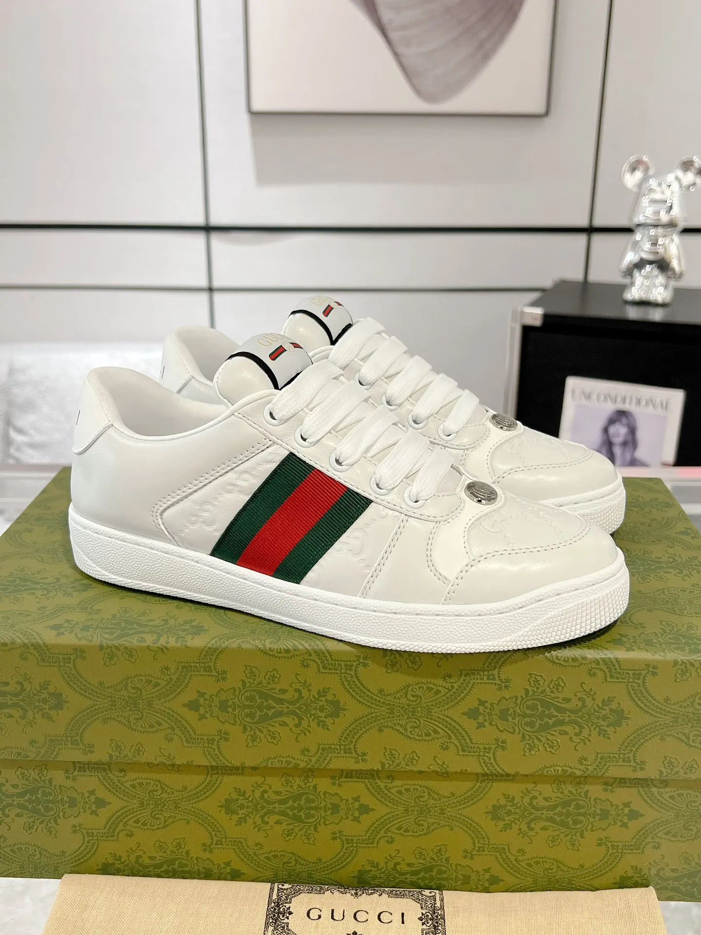 👟👟Ex-factory price 480👟👟 Couple style👫Gucci Gucci ❗️❗️New order shipped Original development Private mold making Correct last shape Hand-polished and distressed effect Correct details Complete accessories Imported leather/original towel lining crafted with craftsmanship Same size for men and women: 35-44